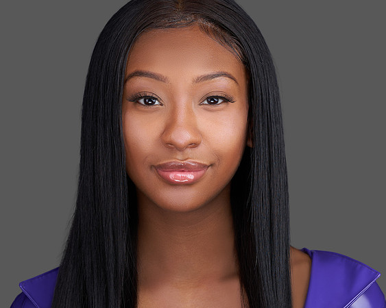 Seattle-Bellevue-Kirkland-Redmond-Issaquah-Headshot-Photographer-Mike-Nakamura-180221-Mania00003_62-IS2-IS3